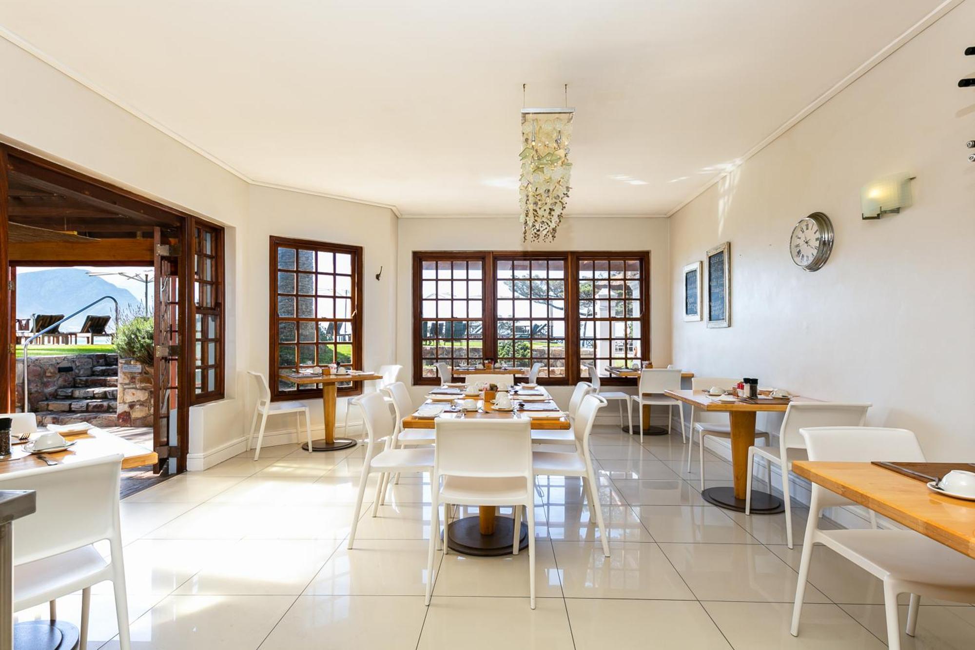 Harbour House Hotel - Le Paradis Apartments Херманус Екстериор снимка