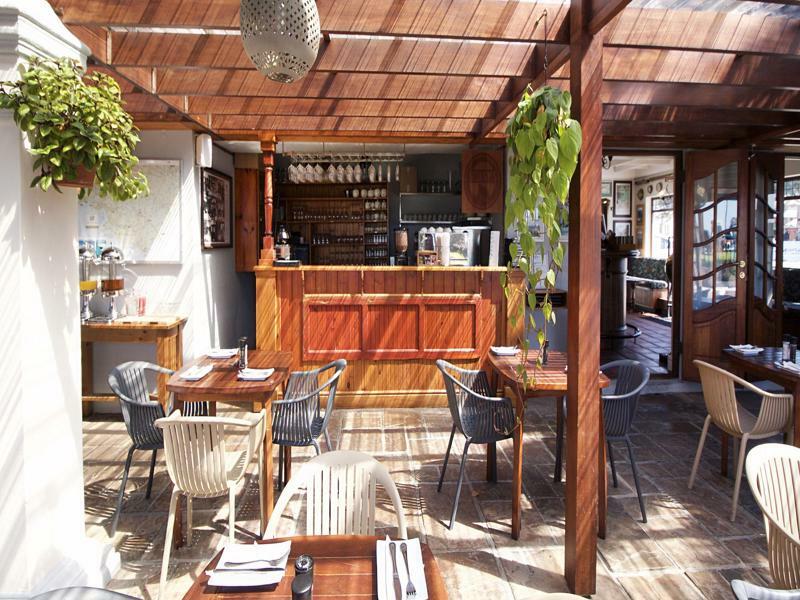 Harbour House Hotel - Le Paradis Apartments Херманус Екстериор снимка