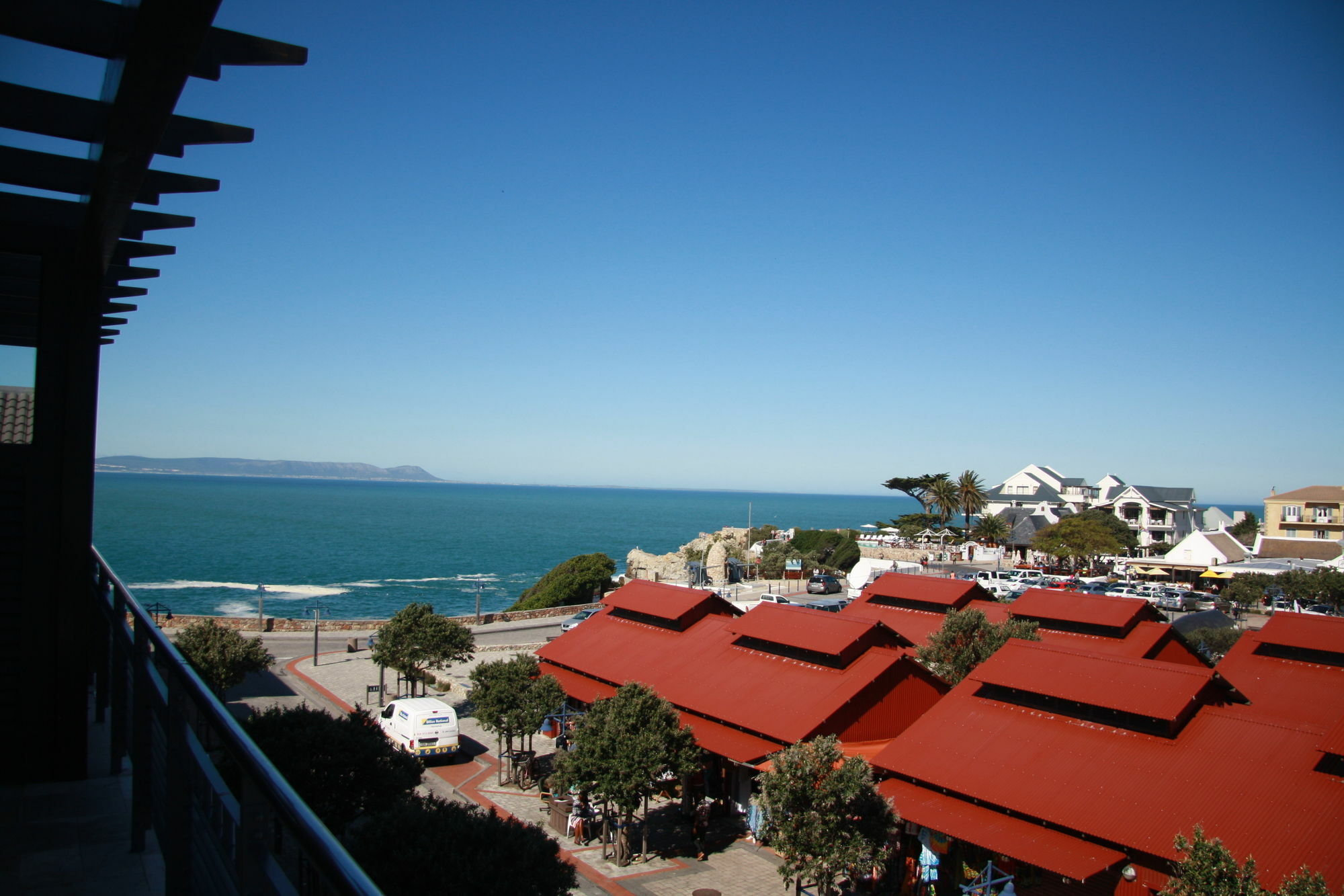Harbour House Hotel - Le Paradis Apartments Херманус Екстериор снимка