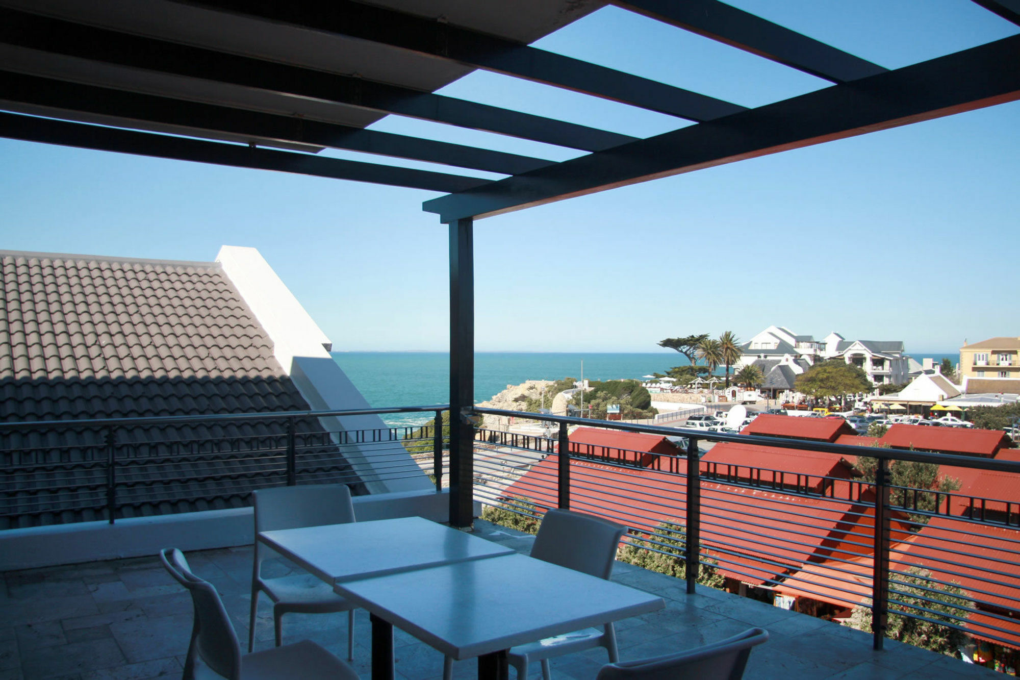Harbour House Hotel - Le Paradis Apartments Херманус Екстериор снимка