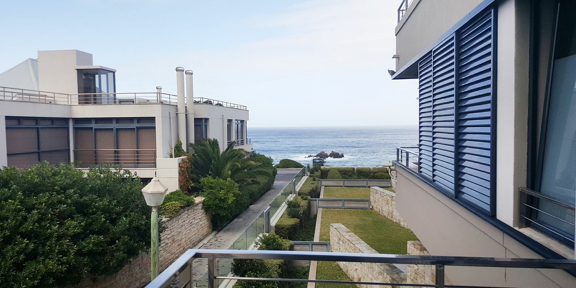 Harbour House Hotel - Le Paradis Apartments Херманус Екстериор снимка