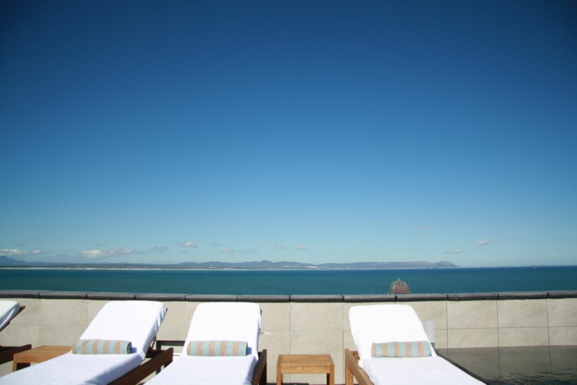 Harbour House Hotel - Le Paradis Apartments Херманус Екстериор снимка